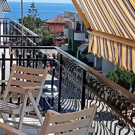 Savoca Apartment Giardini Naxos Exteriör bild